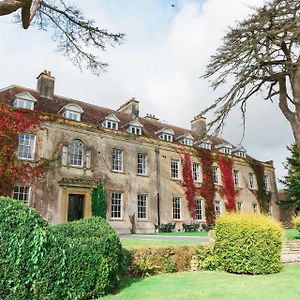 Holbrook Manor & Spa